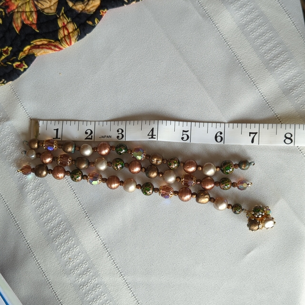 Beads on string - Picture 6 of 8